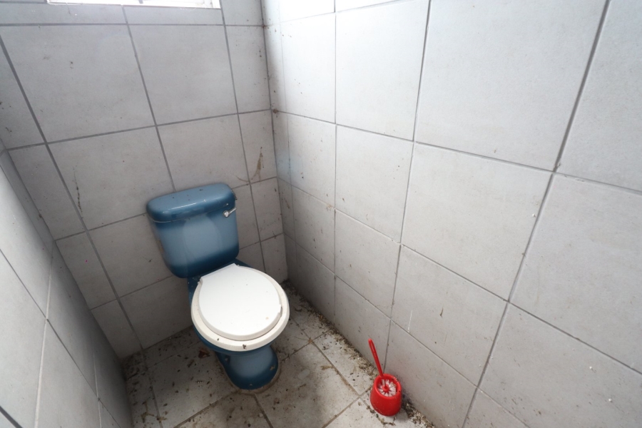 Commercial Property for Sale in Chelsea Eastern Cape
